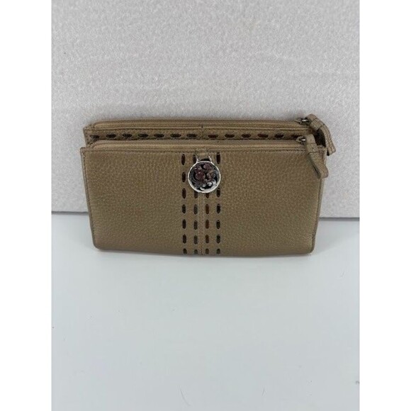 Brighton Women's Wallet Zip Top 3 Sections Magnetic Closure Multi Card Slots - Picture 1 of 11
